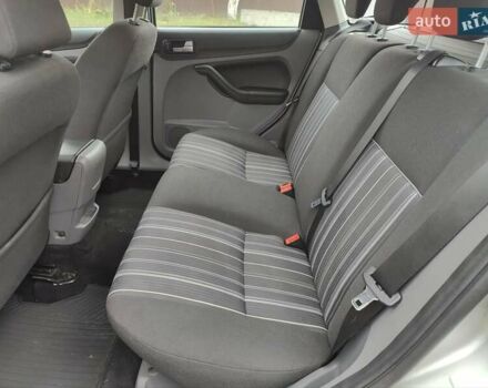 Серый Форд Фокус, объемом двигателя 1.8 л и пробегом 177 тыс. км за 5450 $, фото 16 на Automoto.ua