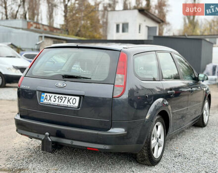 Сірий Форд Фокус, об'ємом двигуна 1.8 л та пробігом 200 тис. км за 4200 $, фото 31 на Automoto.ua