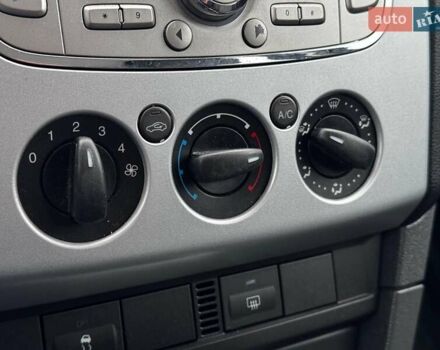 Сірий Форд Фокус, об'ємом двигуна 1.6 л та пробігом 260 тис. км за 4890 $, фото 17 на Automoto.ua