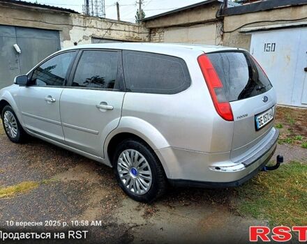 Серый Форд Фокус, объемом двигателя 1.6 л и пробегом 240 тыс. км за 4444 $, фото 4 на Automoto.ua