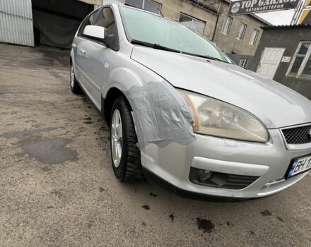 Серый Форд Фокус, объемом двигателя 1.6 л и пробегом 257 тыс. км за 4200 $, фото 2 на Automoto.ua