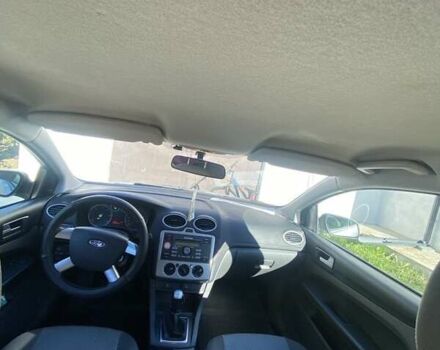 Серый Форд Фокус, объемом двигателя 1.6 л и пробегом 338 тыс. км за 4200 $, фото 4 на Automoto.ua