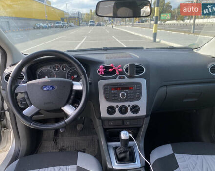 Серый Форд Фокус, объемом двигателя 1.6 л и пробегом 224 тыс. км за 4950 $, фото 15 на Automoto.ua