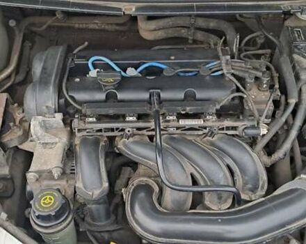 Сірий Форд Фокус, об'ємом двигуна 1.6 л та пробігом 219 тис. км за 4700 $, фото 4 на Automoto.ua