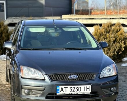 Серый Форд Фокус, объемом двигателя 1.6 л и пробегом 243 тыс. км за 4800 $, фото 1 на Automoto.ua