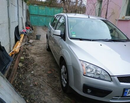 Серый Форд Фокус, объемом двигателя 1.6 л и пробегом 255 тыс. км за 4800 $, фото 5 на Automoto.ua