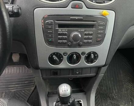 Сірий Форд Фокус, об'ємом двигуна 1.6 л та пробігом 79 тис. км за 5500 $, фото 12 на Automoto.ua