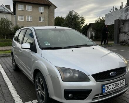 Серый Форд Фокус, объемом двигателя 1.6 л и пробегом 318 тыс. км за 4200 $, фото 1 на Automoto.ua