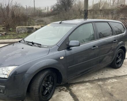 Серый Форд Фокус, объемом двигателя 1.6 л и пробегом 250 тыс. км за 4000 $, фото 1 на Automoto.ua