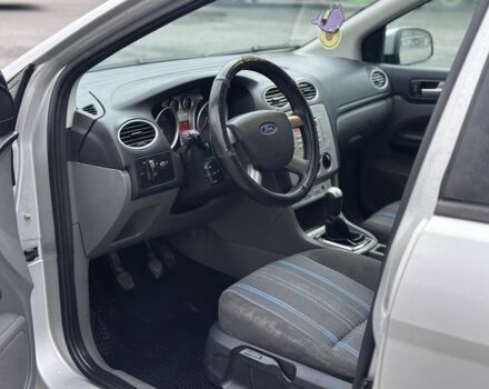 Серый Форд Фокус, объемом двигателя 1.3 л и пробегом 123 тыс. км за 2700 $, фото 4 на Automoto.ua