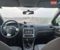 Серый Форд Фокус, объемом двигателя 1.6 л и пробегом 215 тыс. км за 5800 $, фото 9 на Automoto.ua