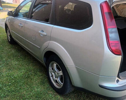 Серый Форд Фокус, объемом двигателя 1.56 л и пробегом 240 тыс. км за 4500 $, фото 2 на Automoto.ua