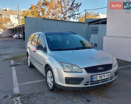 Серый Форд Фокус, объемом двигателя 1.6 л и пробегом 211 тыс. км за 3600 $, фото 4 на Automoto.ua
