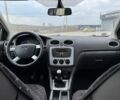 Серый Форд Фокус, объемом двигателя 1.6 л и пробегом 274 тыс. км за 4400 $, фото 7 на Automoto.ua