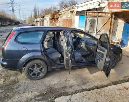 Сірий Форд Фокус, об'ємом двигуна 1.6 л та пробігом 238 тис. км за 5500 $, фото 6 на Automoto.ua