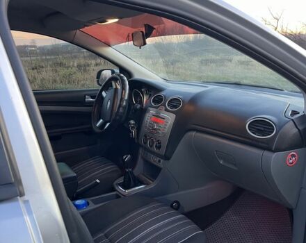 Серый Форд Фокус, объемом двигателя 1.6 л и пробегом 355 тыс. км за 4499 $, фото 8 на Automoto.ua