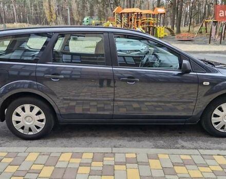 Серый Форд Фокус, объемом двигателя 1.6 л и пробегом 214 тыс. км за 5550 $, фото 3 на Automoto.ua