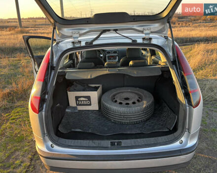 Серый Форд Фокус, объемом двигателя 1.6 л и пробегом 202 тыс. км за 4999 $, фото 13 на Automoto.ua