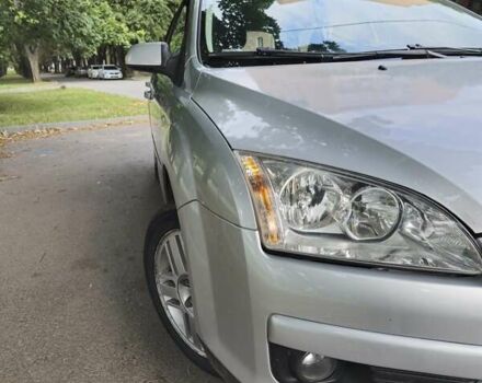 Серый Форд Фокус, объемом двигателя 1.6 л и пробегом 210 тыс. км за 4200 $, фото 3 на Automoto.ua