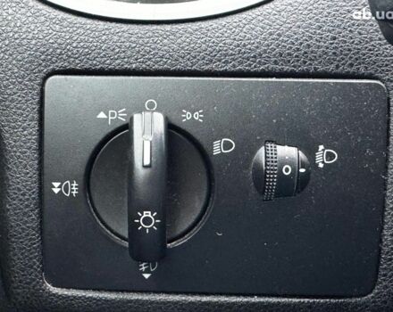 Серый Форд Фокус, объемом двигателя 1.6 л и пробегом 260 тыс. км за 4890 $, фото 18 на Automoto.ua