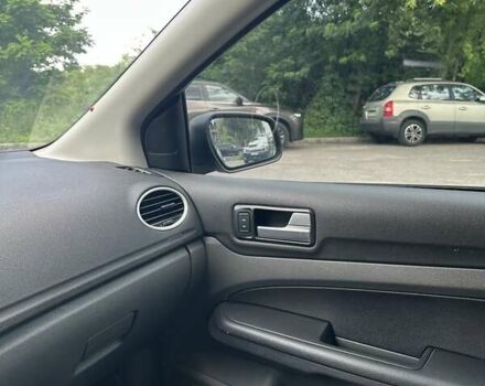 Сірий Форд Фокус, об'ємом двигуна 1.6 л та пробігом 205 тис. км за 5500 $, фото 12 на Automoto.ua