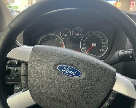 Серый Форд Фокус, объемом двигателя 1.6 л и пробегом 220 тыс. км за 3500 $, фото 8 на Automoto.ua