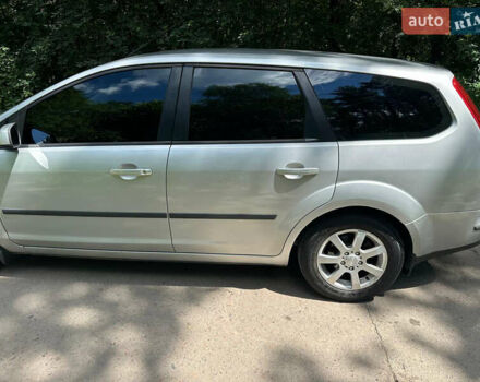 Серый Форд Фокус, объемом двигателя 1.39 л и пробегом 265 тыс. км за 4300 $, фото 3 на Automoto.ua