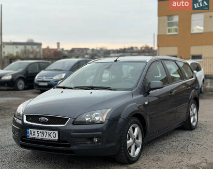 Сірий Форд Фокус, об'ємом двигуна 1.8 л та пробігом 200 тис. км за 4200 $, фото 3 на Automoto.ua