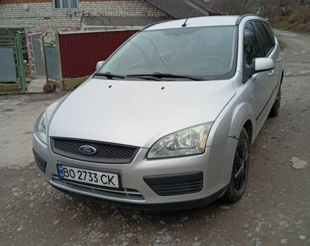 Серый Форд Фокус, объемом двигателя 1.6 л и пробегом 270 тыс. км за 3600 $, фото 1 на Automoto.ua