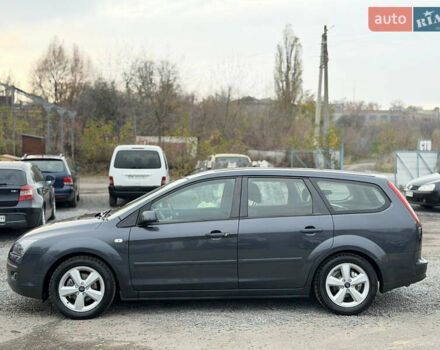 Сірий Форд Фокус, об'ємом двигуна 1.8 л та пробігом 200 тис. км за 4200 $, фото 22 на Automoto.ua