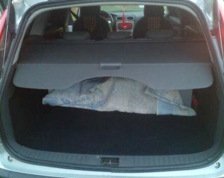 Серый Форд Фокус, объемом двигателя 1.6 л и пробегом 193 тыс. км за 5400 $, фото 12 на Automoto.ua