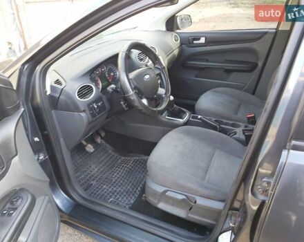 Сірий Форд Фокус, об'ємом двигуна 1.6 л та пробігом 238 тис. км за 5500 $, фото 1 на Automoto.ua
