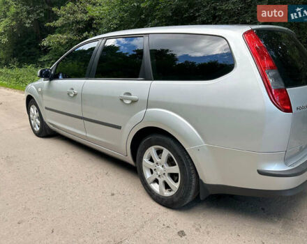 Серый Форд Фокус, объемом двигателя 1.39 л и пробегом 265 тыс. км за 4300 $, фото 23 на Automoto.ua