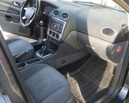 Сірий Форд Фокус, об'ємом двигуна 1.6 л та пробігом 238 тис. км за 5500 $, фото 4 на Automoto.ua