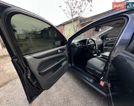 Серый Форд Фокус, объемом двигателя 1.56 л и пробегом 205 тыс. км за 5300 $, фото 22 на Automoto.ua