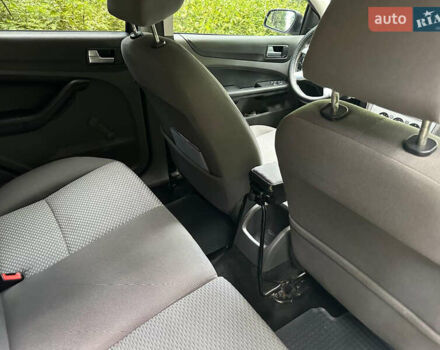 Серый Форд Фокус, объемом двигателя 1.39 л и пробегом 265 тыс. км за 4300 $, фото 18 на Automoto.ua