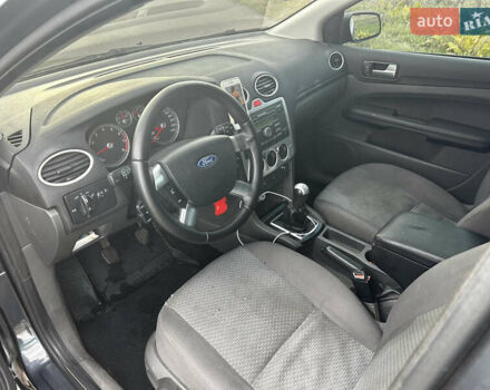 Серый Форд Фокус, объемом двигателя 1.8 л и пробегом 380 тыс. км за 2999 $, фото 10 на Automoto.ua