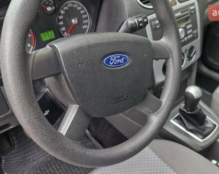 Серый Форд Фокус, объемом двигателя 1.6 л и пробегом 214 тыс. км за 5550 $, фото 28 на Automoto.ua