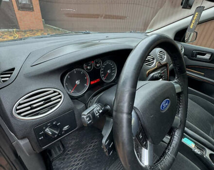 Форд Фокус 2007 у Одесі на Automoto.ua Сірий Форд Фокус, об'ємом двигуна 1.6 л та пробігом 249 тис. км за 5100 $, фото 18 на Automoto.ua