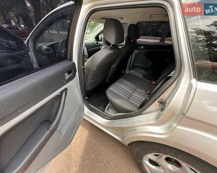 Серый Форд Фокус, объемом двигателя 1.8 л и пробегом 243 тыс. км за 5900 $, фото 28 на Automoto.ua