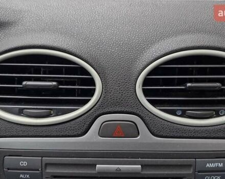 Серый Форд Фокус, объемом двигателя 1.6 л и пробегом 214 тыс. км за 5550 $, фото 66 на Automoto.ua