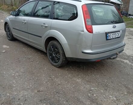 Серый Форд Фокус, объемом двигателя 1.6 л и пробегом 270 тыс. км за 3600 $, фото 3 на Automoto.ua