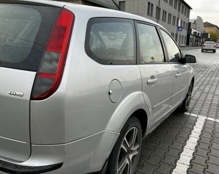 Серый Форд Фокус, объемом двигателя 1.6 л и пробегом 318 тыс. км за 4200 $, фото 4 на Automoto.ua