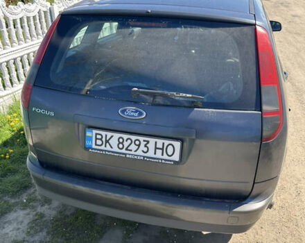 Серый Форд Фокус, объемом двигателя 1.6 л и пробегом 370 тыс. км за 4250 $, фото 2 на Automoto.ua