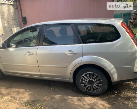 Сірий Форд Фокус, об'ємом двигуна 1.6 л та пробігом 175 тис. км за 4450 $, фото 7 на Automoto.ua