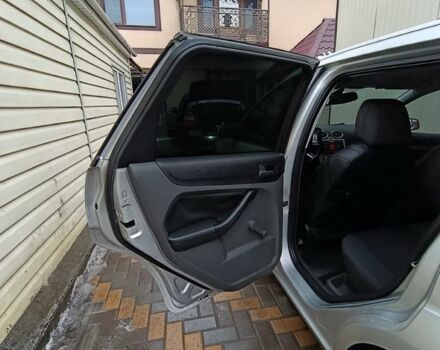 Сірий Форд Фокус, об'ємом двигуна 1.6 л та пробігом 321 тис. км за 4750 $, фото 10 на Automoto.ua