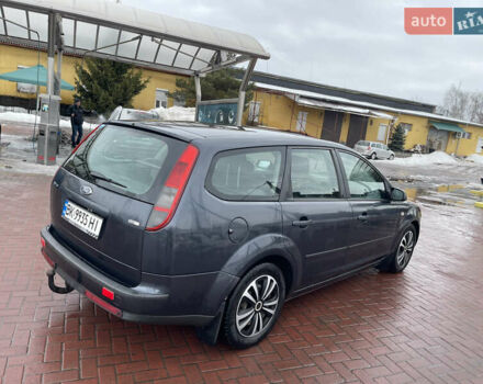 Серый Форд Фокус, объемом двигателя 1.6 л и пробегом 327 тыс. км за 3950 $, фото 9 на Automoto.ua