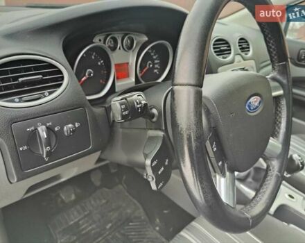 Сірий Форд Фокус, об'ємом двигуна 1.8 л та пробігом 177 тис. км за 5550 $, фото 10 на Automoto.ua