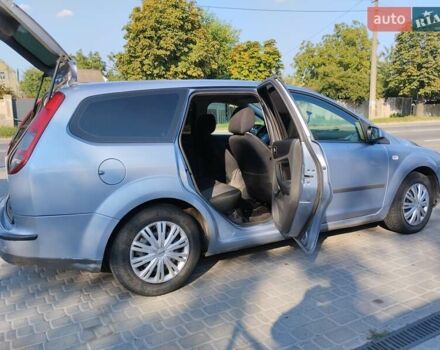 Серый Форд Фокус, объемом двигателя 1.6 л и пробегом 219 тыс. км за 5500 $, фото 8 на Automoto.ua