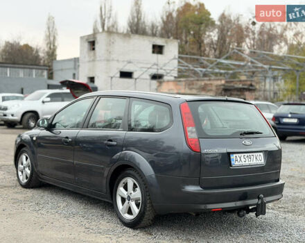Сірий Форд Фокус, об'ємом двигуна 1.8 л та пробігом 200 тис. км за 4200 $, фото 23 на Automoto.ua